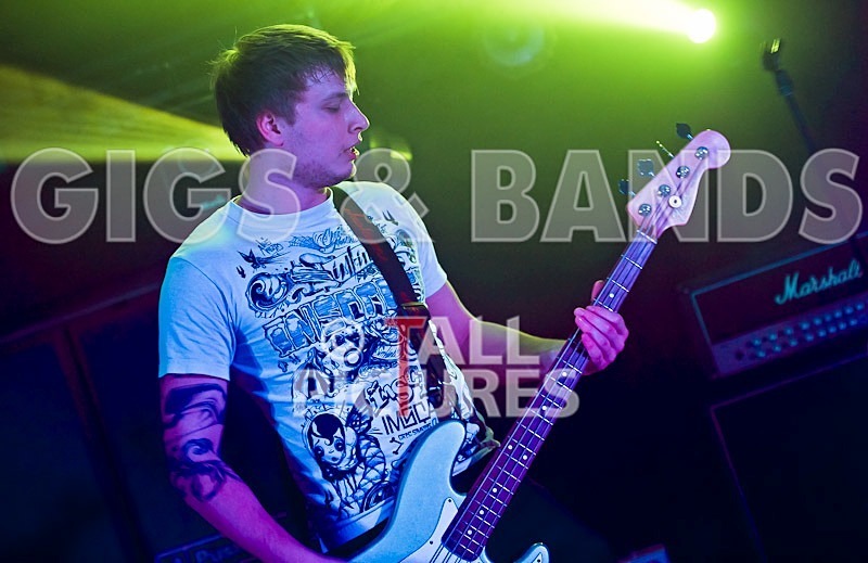 She Haunts the Roads-109 - SHE HAUNTS THE ROADS