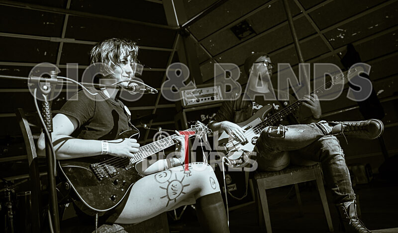 Ellliott  Grace-6 - ELLIOTT & GRACE