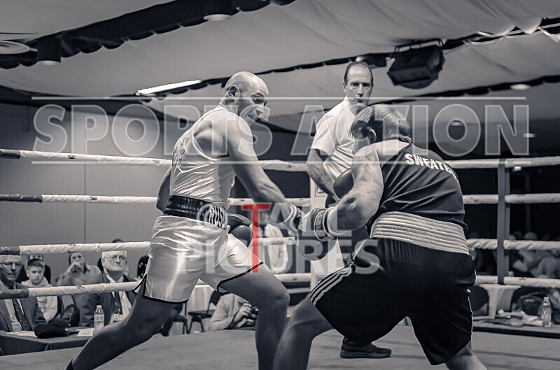 BOUT 8 - Rusian Gogercaks v Ricky Barrett-21 - BOUT 8 - Rusian Gogercaks v Ricky Barrett