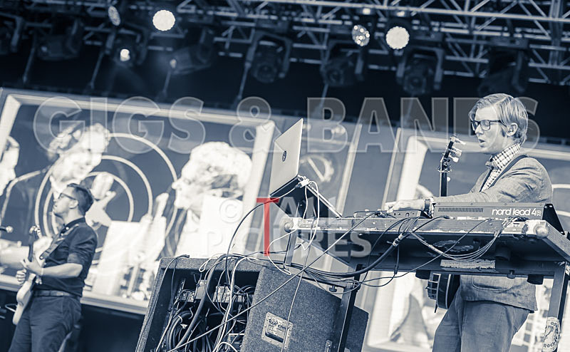 Public Service Broadcasting-16 - PUBLIC SERVICE BROADCASTING