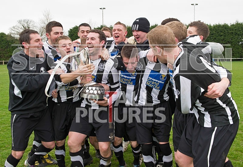 Saints win Priaulx Cup-12 - SAINTS FC - PRIAULX WINNERS 2010