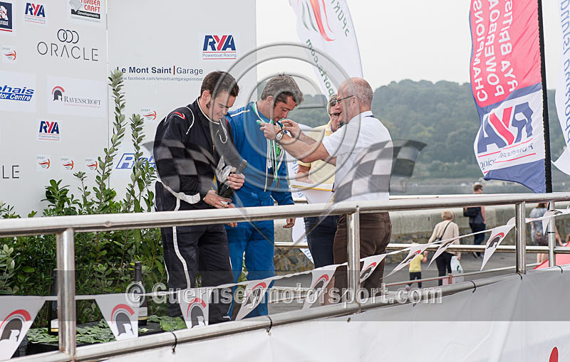 Worlds Powerboats_2014_Race-2-352 - UIM CLASS 3A & 3B WORLD OFFSHORE CHAMPIONSHIP_RACE-2