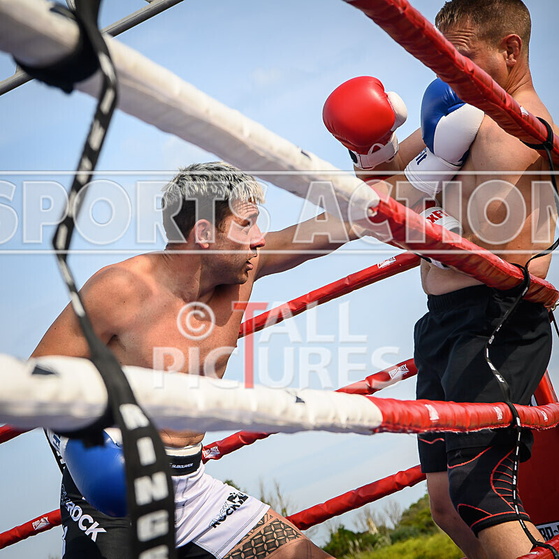 BOUT 7 - Luke Graham v Jan the Dutch Destroyer Dame-24 - BOUT 7 - Luke Graham v Jan 'the Dutch Destroyer' Dame
