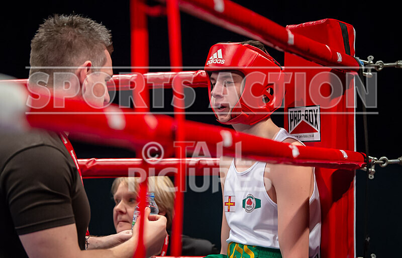 Bout 5_Ross Vinning v Aiden Dabare-8 - Bout 5_Ross Vinning v Aiden Dabare