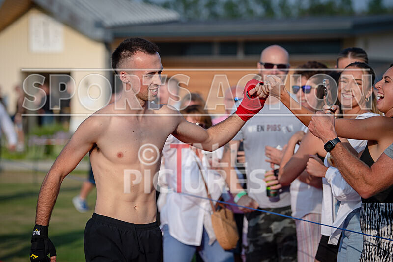 BOUT 10 - Myles -Dangerous- Duquemin v Jordan -the Rookie- Redwood-3 - BOUT 10 - Myles 'Dangerous' Duquemin v Jordan 'the Rookie' Redwood