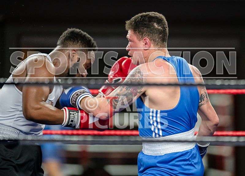 BOUT-7_Oblie Botchway v Mason Small-28 - BOUT-7_Oblie Botchway v Mason Small