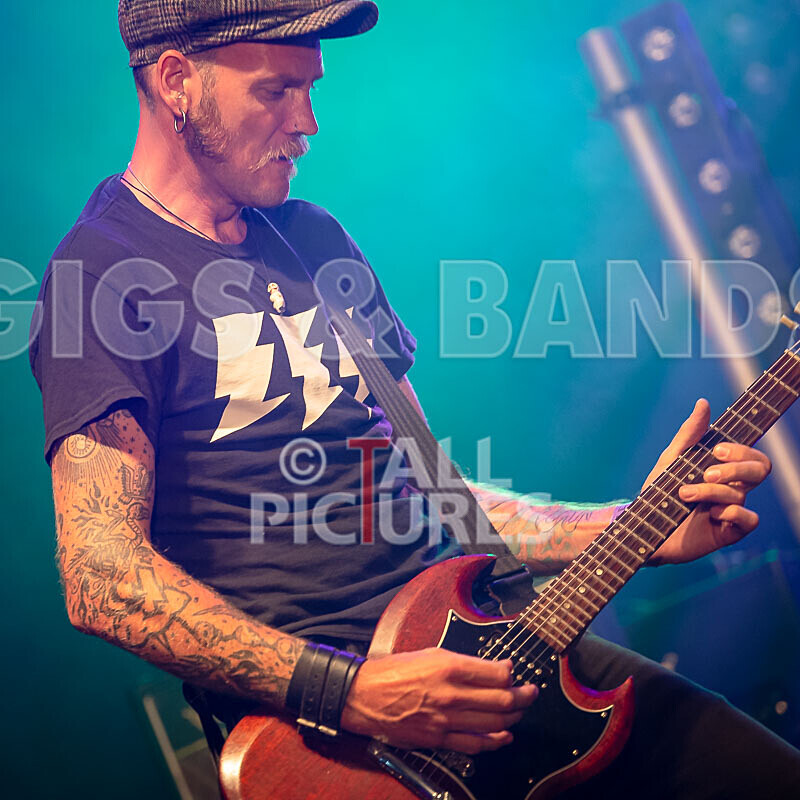 The Electric Shakes-197 - THE ELECTRIC SHAKES