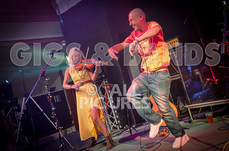 Buffalo Huddleston-587 - BUFFALO HUDDLESTON