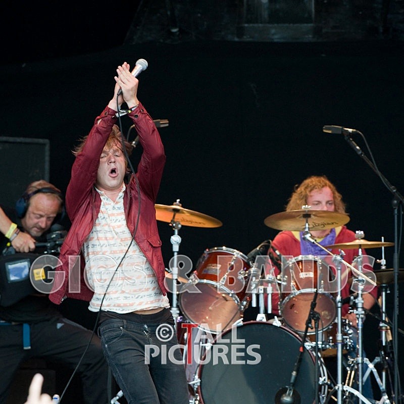 Cage the Elephant-15 - CAGE THE ELEPHANT