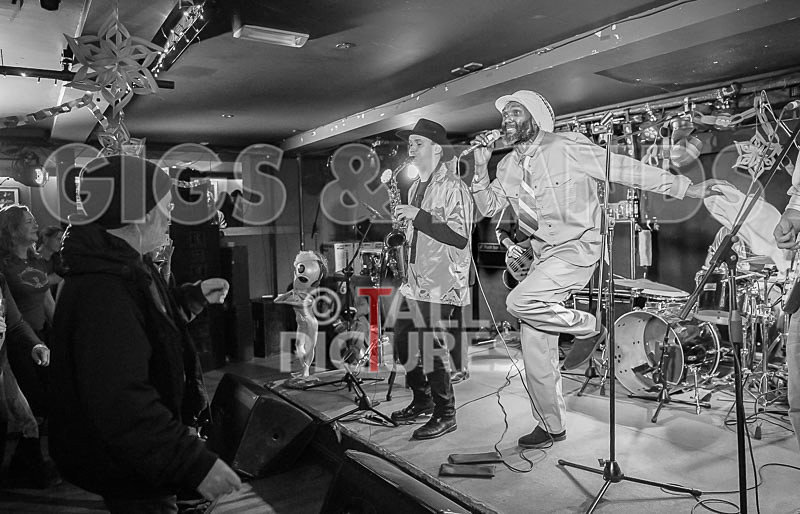 Tall Rich at the Fermain Tavern-12 - TALL RICH