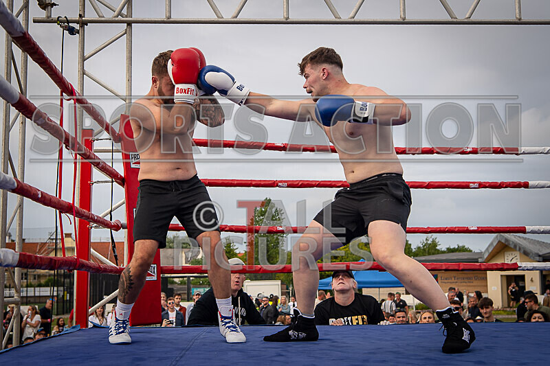 BOUT 13- Scott the Machete Mourant v Sam the Stalker Ferry-61 - BOUT 13- Scott 'the Machete' Mourant v Sam 'the Stalker' Ferry