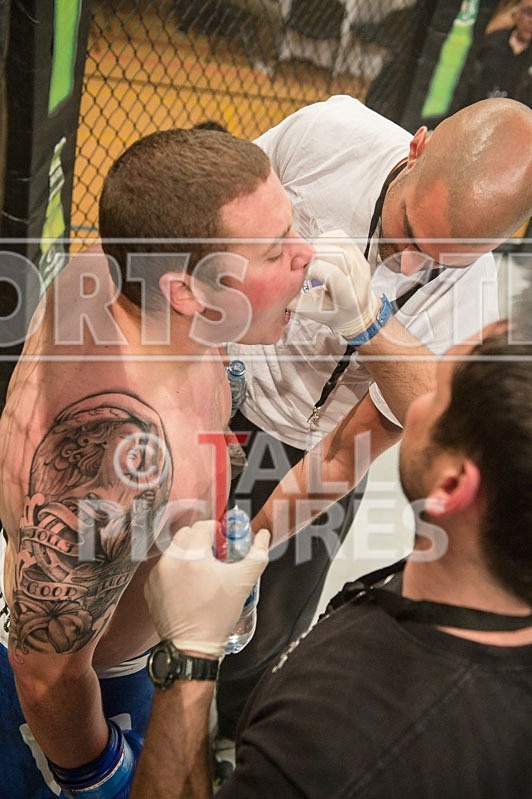 Lock-in Guernsey_2013_Bout-2-25 - BOUT-2