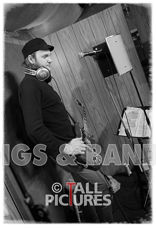 Teaspoonriverneck Studio Session-14_BW - TEASPOONRIVERNECK