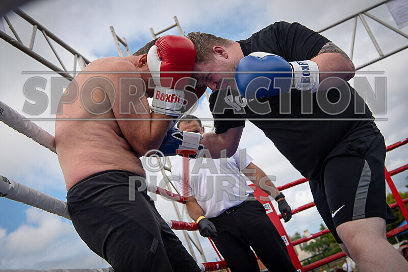 BOUT 4- Rollo 9 and a Half Digits v Tony Foxey Fox-15 - BOUT 4- Rollo '9 and a Half Digits' v Tony 'Foxey' Fox
