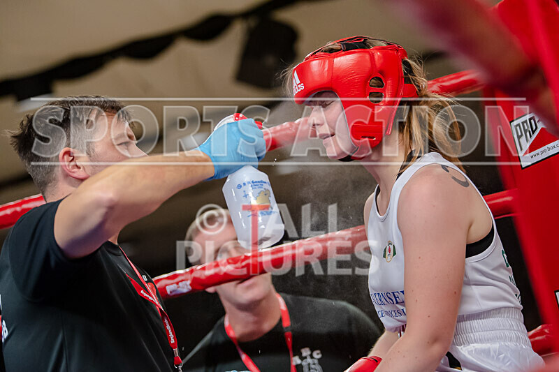 BOUT 4_Natalie Granger v Leanne Le Feuvre-22 - BOUT 4_Natalie Granger v Leanne Le Feuvre