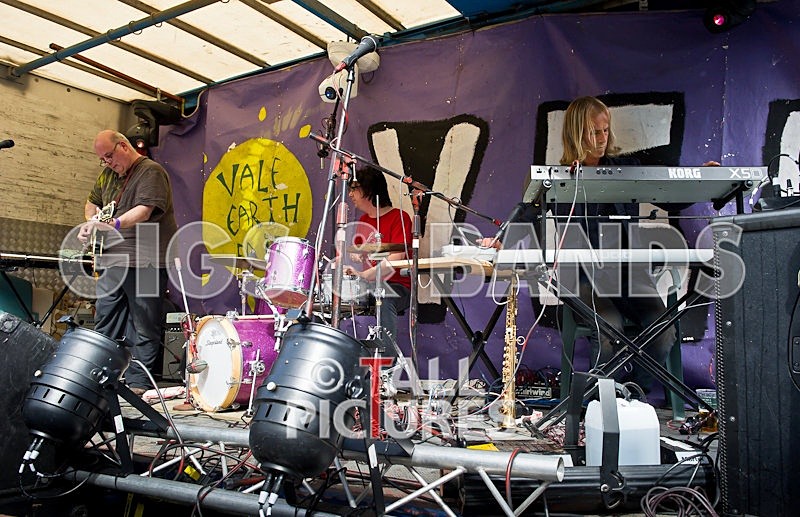 VEF Beach Life 2011-3 - BEACH LIFE 2011