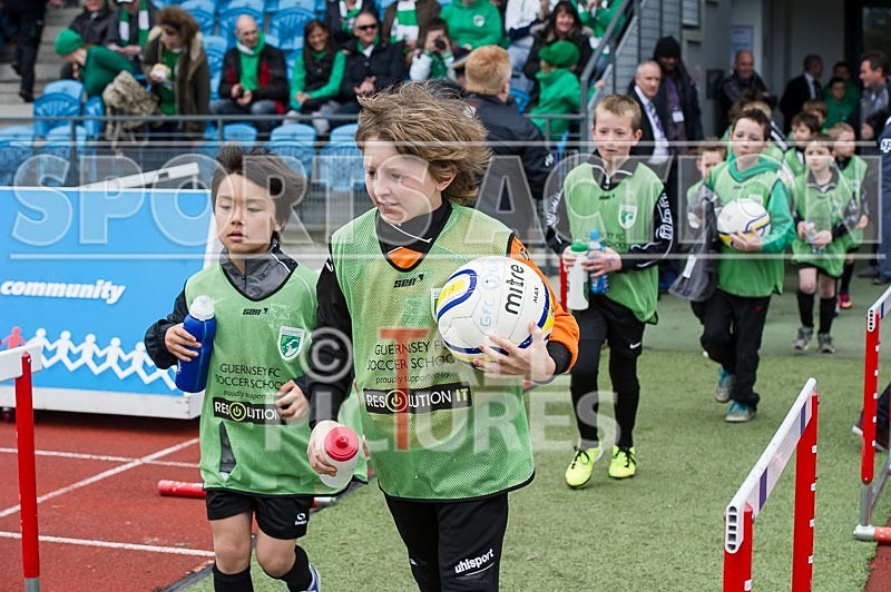Guernsey FC v Raynes Park Vale-4 - GUERNSEY FC v RAYNES PARK VALE