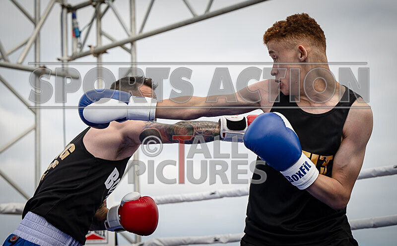 BOUT 3- Martin the not so Raging Bull Le Prevost v Ben Hizzy Hislop-12 - BOUT 3- Martin 'the not so Raging Bull' Le Prevost v Ben 'Hizzy' Hislop