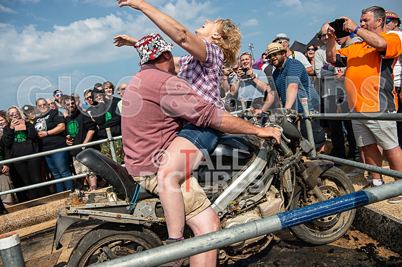 Chaos 2018 Burn-outs-2 - GREENMAN CHAOS 2018 BURN-OUTS