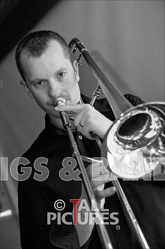 Boneheads-7_BW - THE BONEHEADS