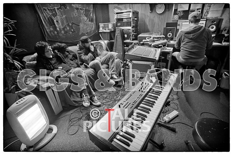Teaspoonriverneck Studio Session-142_BW - TEASPOONRIVERNECK