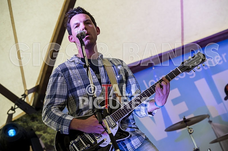 Any Given Sunday-8 - ANY GIVEN SUNDAY