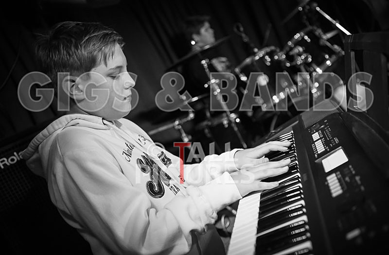 SoPM_Christmas Gig 2017-157 - SCHOOL OF POPULAR MUSIC CHRISTMAS GIG 2017