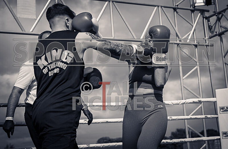 BOUT 5- Leonie Chardonnay Pike v Ellie Rocky Robinson-22 - BOUT 5- Leonie 'Chardonnay' Pike v Ellie 'Rocky' Robinson