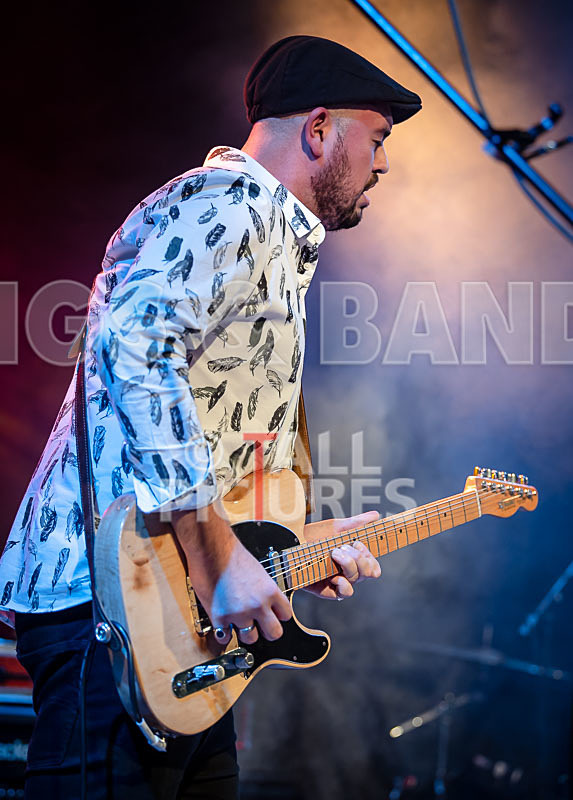 The Robert J Hunter Band-294 - THE ROBERT J HUNTER BAND