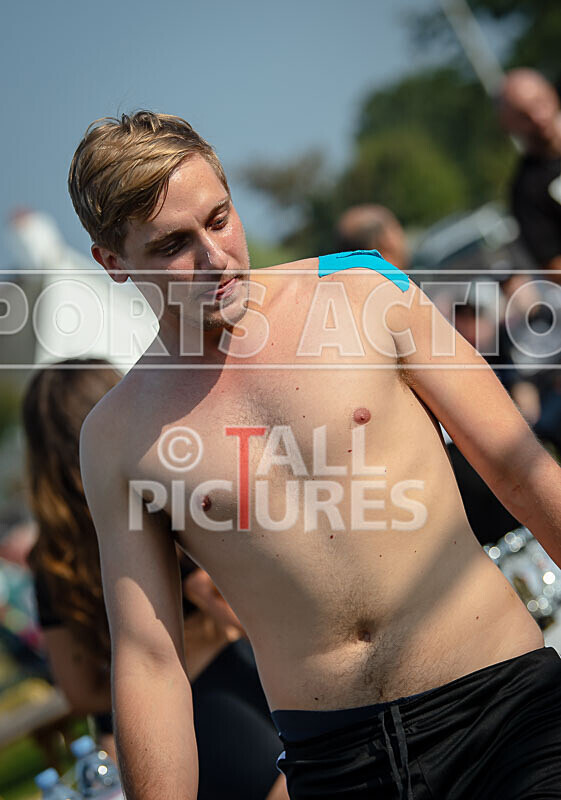 BOUT 4 - Alex -Quarter Pounder- Finer v Chris -Granite- Gavey-2 - BOUT 4 - Alex 'Quarter Pounder' Finer v Chris 'Granite' Gavey