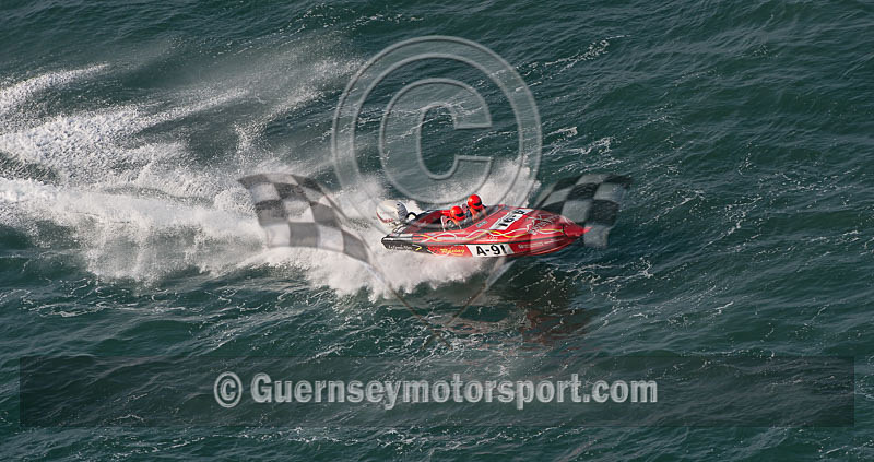 Worlds Powerboats_2014_Race-1-122 - UIM CLASS 3A & 3B WORLD OFFSHORE CHAMPIONSHIP_RACE-1