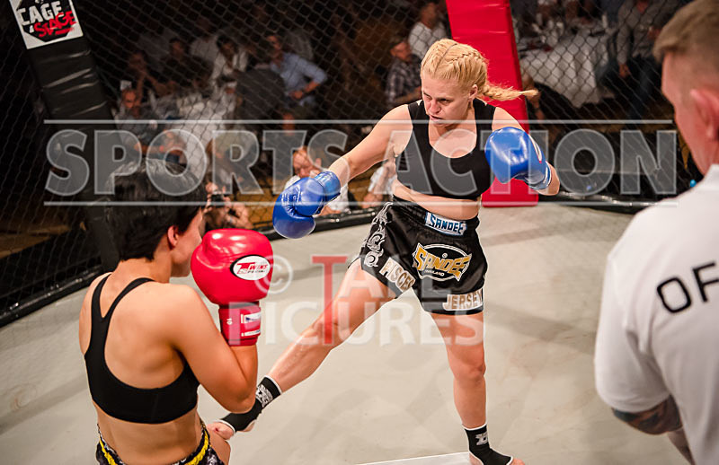 BOUT-7- Carol Crowther v Charise Mourant-29 - BOUT-7 Carol Crowther v Charise Mourant