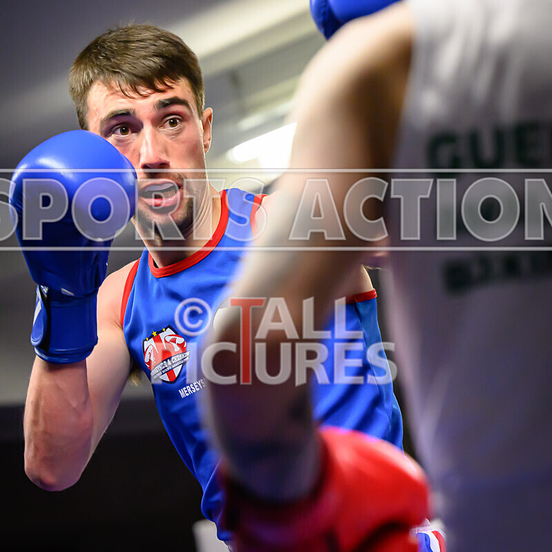 BOUT- 8 - Scott Little v Daniel Lonergan-4 - BOUT: 8 - Scott Little v Daniel Lonergan