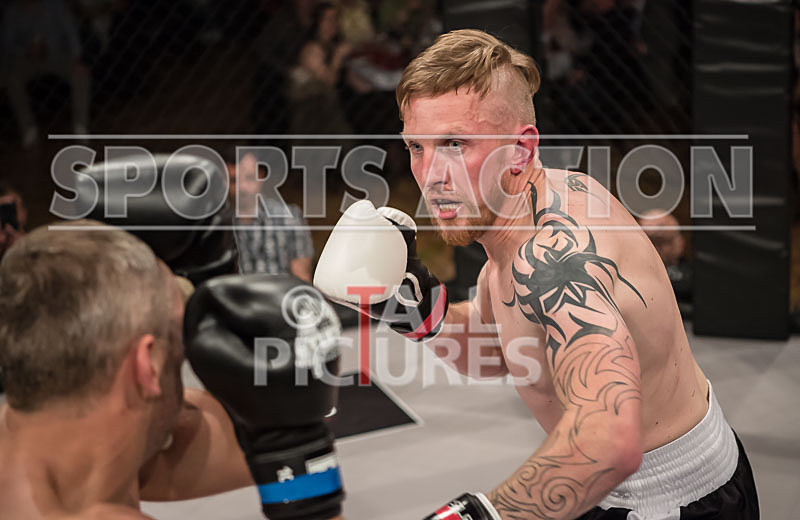 Marcin Wilinski v Dave Fairbrother-16 - BOUT 2 Marcin Wilinski v Dave Fairbrother