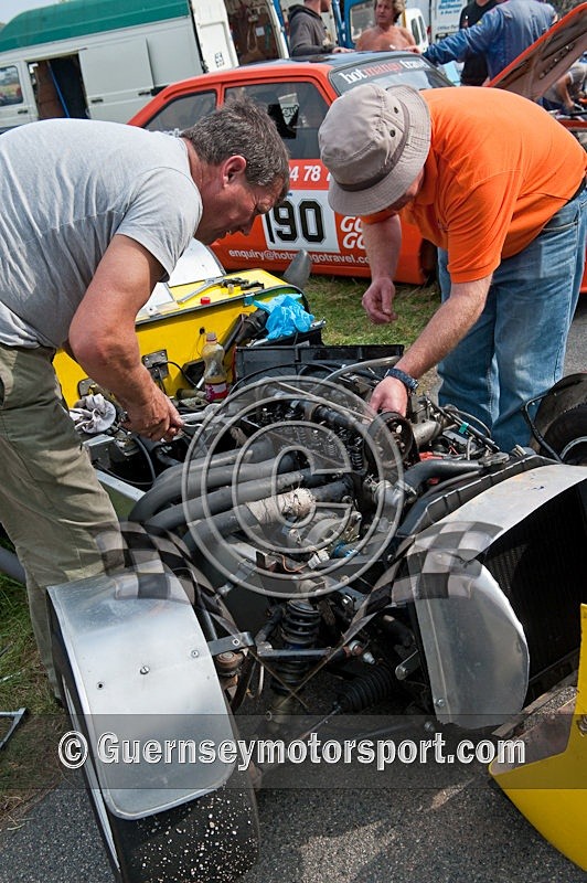Ald Hill Scene-2 - ALDERNEY HILL CLIMB 2009
