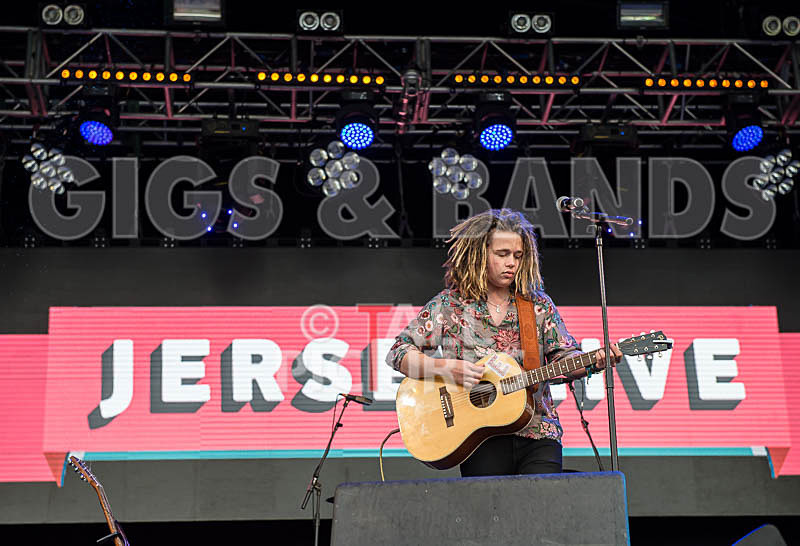 Luke Friend-11 - LUKE FRIEND