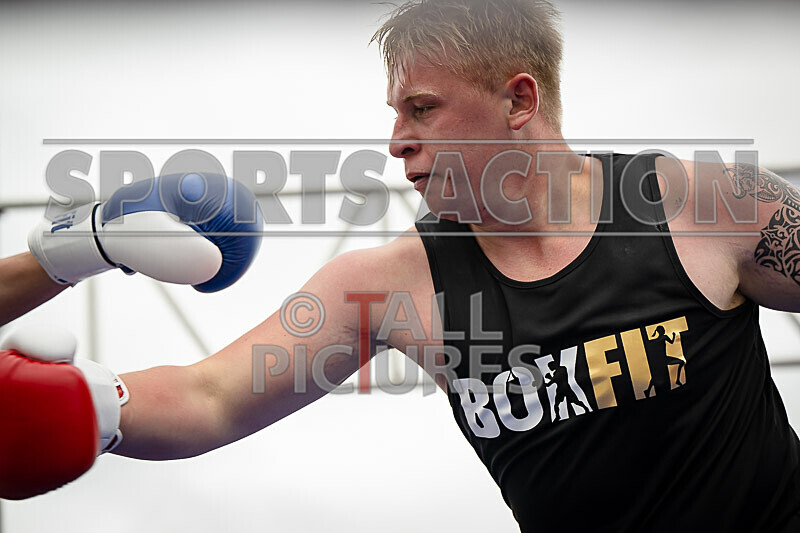 BOUT 7- Luke the Attack Man Atkinson v Chris Granite Gavey-18 - BOUT 7- Luke 'the Attack Man' Atkinson v Chris 'Granite' Gavey