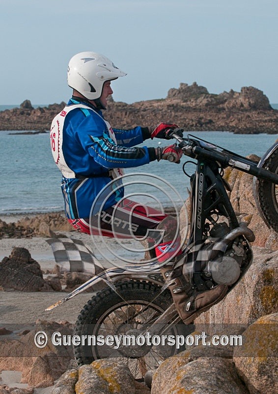 Two Day-83 - 2009 2-DAY TRIALS