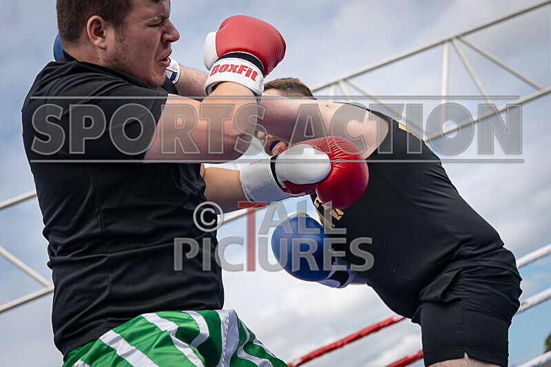 BOUT 1- Iron Mike Carre v Martin in Need of Help-22 - BOUT 1- 'Iron' Mike Carre v Martin 'in Need of' Help