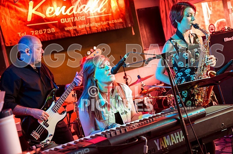 Party in Paris-1 - PARTY IN PARIS