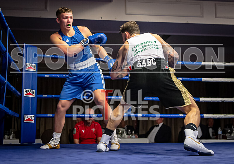 BOUT 10_Billy Le Poullain v Josh Bridges-13 - BOUT 10_Billy Le Poullain v Josh Bridges