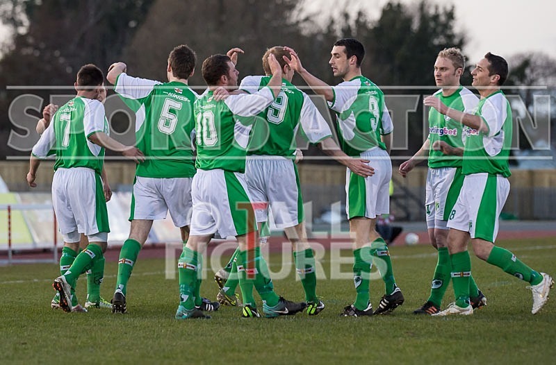 Guernsey FC v Horley Town-12 - GUERNSEY FC v HORLEY TOWN