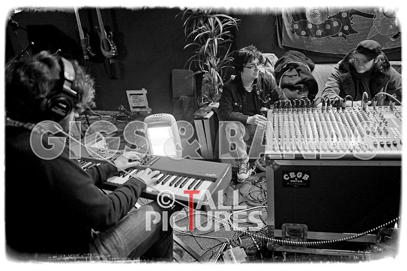 Teaspoonriverneck Studio Session-137_BW - TEASPOONRIVERNECK