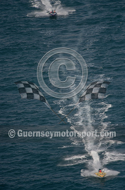 Worlds Powerboats_2014_Race-1-67 - UIM CLASS 3A & 3B WORLD OFFSHORE CHAMPIONSHIP_RACE-1