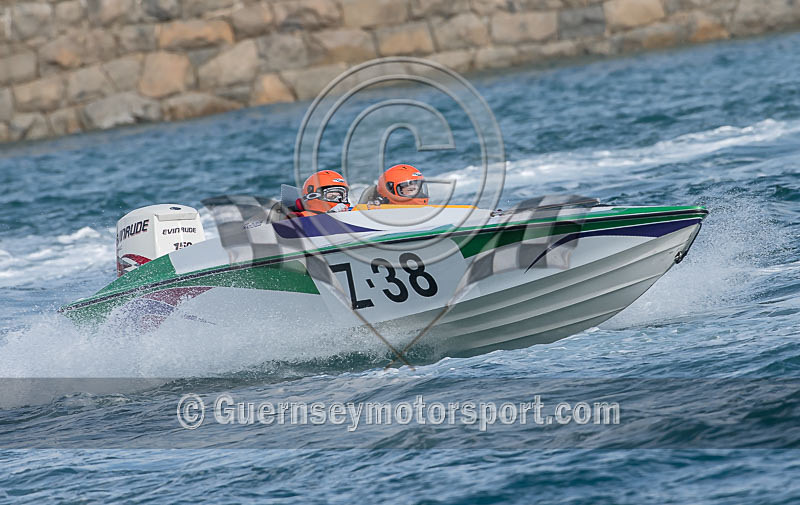 Powerboats_09-10-2016-30 - GPA STANLEY GIBBONS SERIES_RACE-10