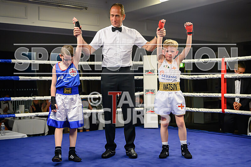 BOUT- 2 - Leon Watson v Callum Cain-54 - BOUT 2 - Leon Watson v Callum Cain