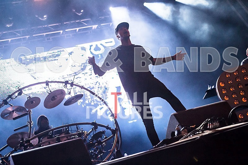 Chase Status-42 - CHASE & STATUS