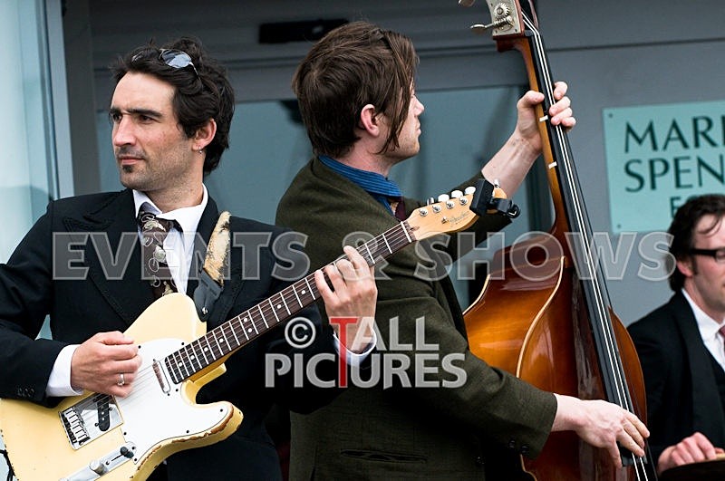 Lib Day08-107 - 2008 DAYTIME ATMOSPHERE