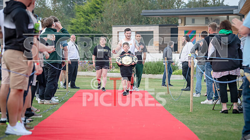 BOUT 17 - Luke Robert v Casey De La Mare-1 - BOUT 17 - Luke Robert v Casey De La Mare