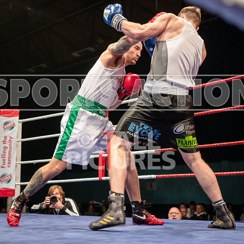 BOUT-17 - Tomasz Kot v Jamie Smith-4 - BOUT-17 - Tomasz Kot v Jamie Smith